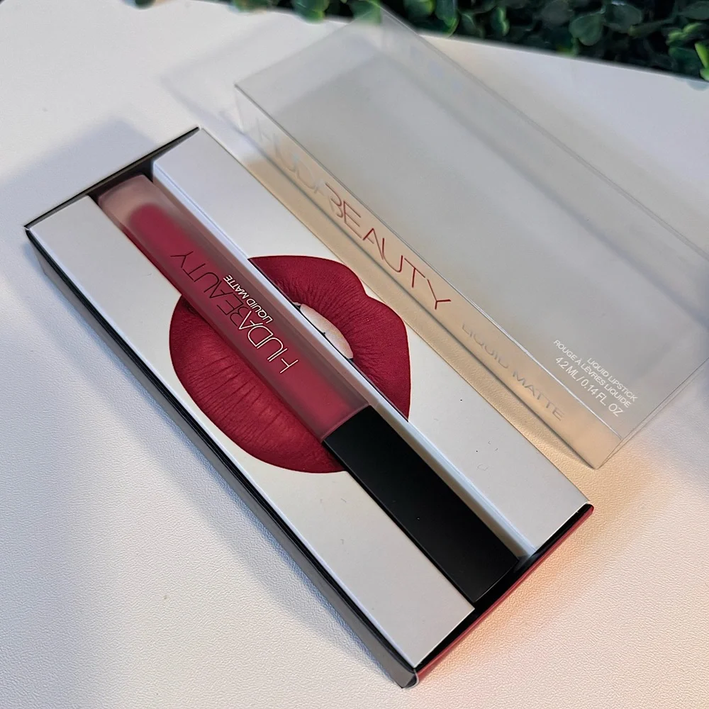 HUDA BEAUTY Liquid Matte Ultra-Comfort Transfer-proof Lipstick (New)